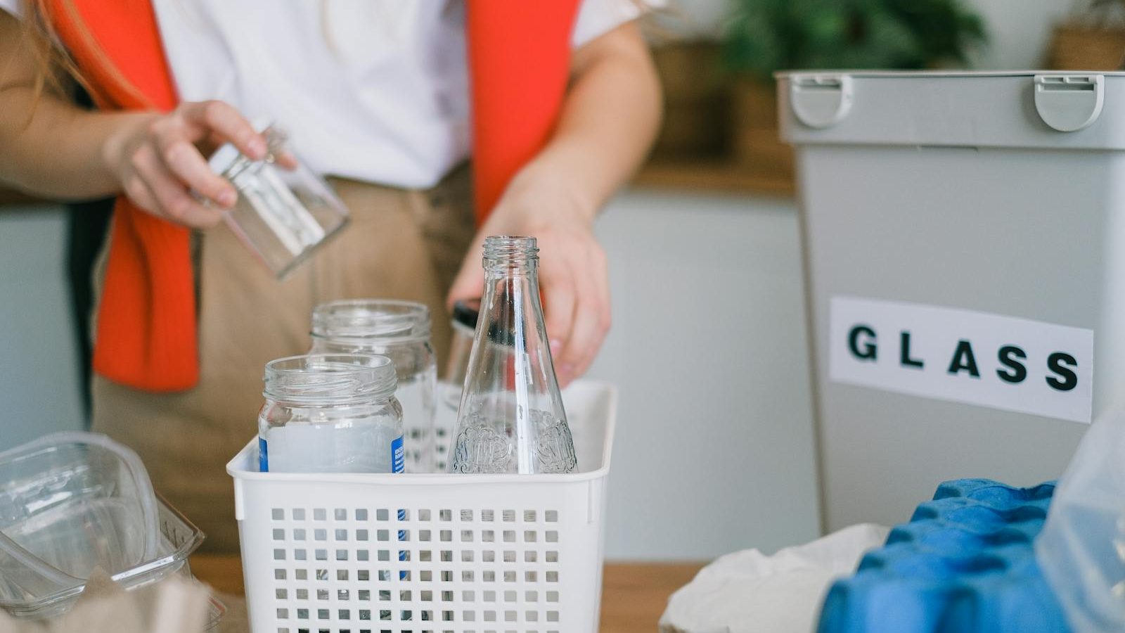 Eco-friendly kitchen utensils and bowls