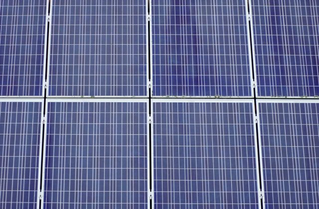 Small balcony-mounted solar panel kit