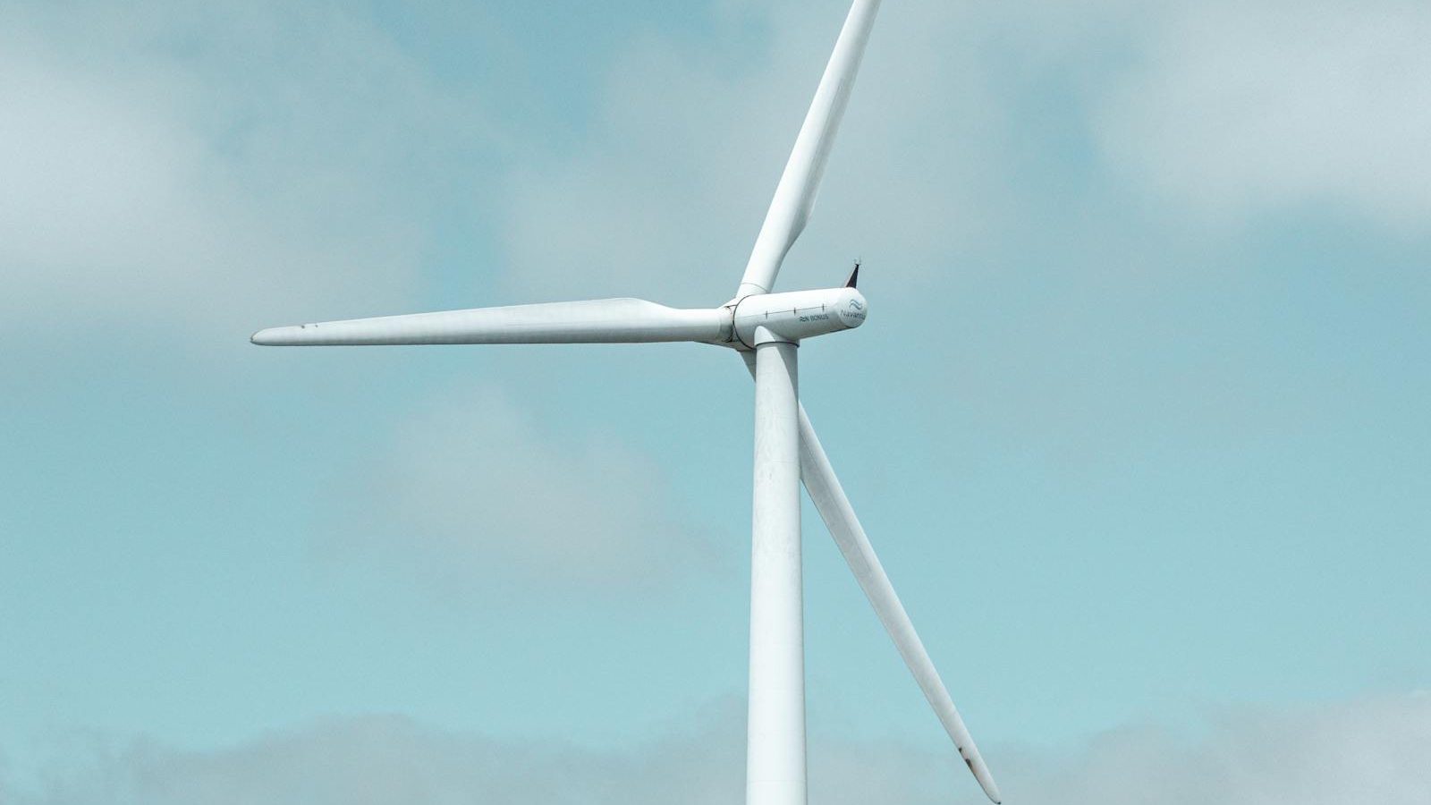 Wind turbine blade close-up